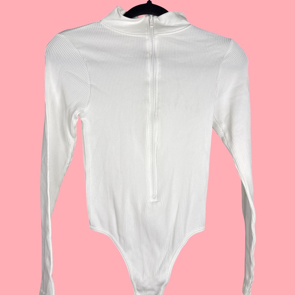 PrettyLittleThing Cream Ribbed Bodysuit